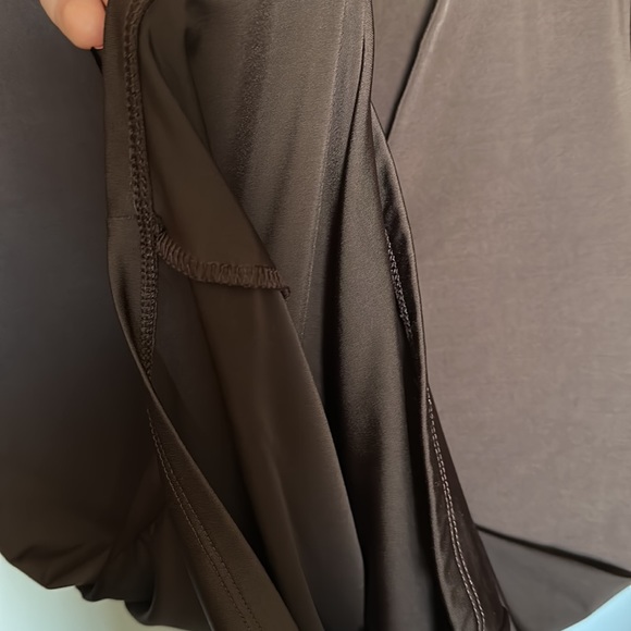 NWOT Express Body Contour Double Layer V-neck Tee - Brown - Picture 5 of 8